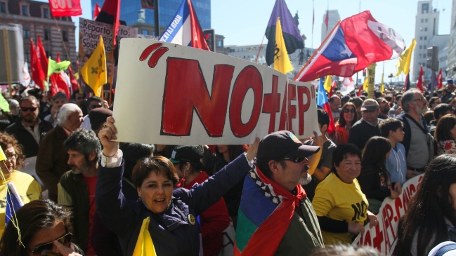 New York Times: Los chilenos se preguntan cómo se podrán jubilar