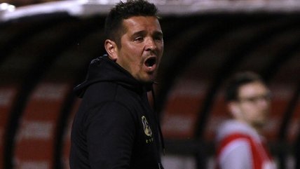 Everton informó que Héctor Tapia dejó de ser su director técnico