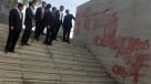 Anuncian acciones judiciales contra el Estado por ataque a memorial de Jaime Guzmán