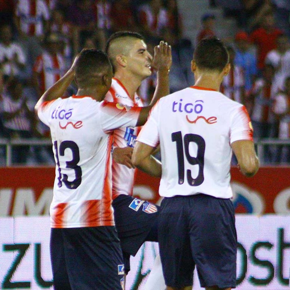 Sebastián Toro celebró en cancha paso de Junior a octavos de final de la Copa Sudamericana