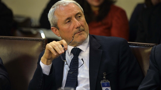 Rector Valle: Sistema de educación superior chileno produce más endeudados que titulados