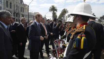   De Valparaíso a La Moneda: Continúa visita del príncipe Eduardo en Chile 