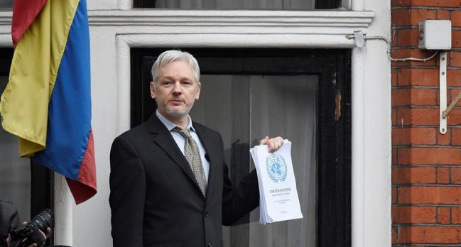 Corte sueca mantiene la orden de arresto contra Julian Assange
