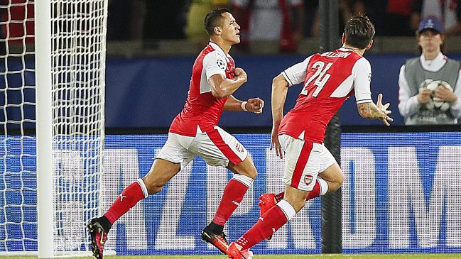 Alexis Sánchez guió la holgada victoria de Arsenal sobre Hull City