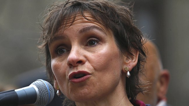 Contendores refuerzan acusaciones de intervencionismo contra Carolina Tohá