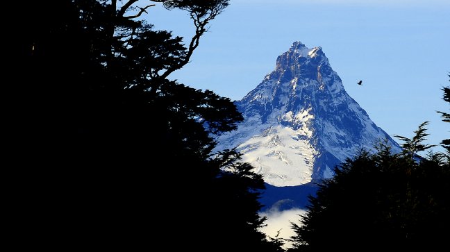 Encontraron los cuerpos de dos andinistas extraviados en el Volcán Puntiagudo