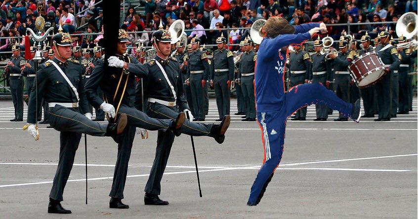 El desfile de memes en redes sociales por la Parada Militar