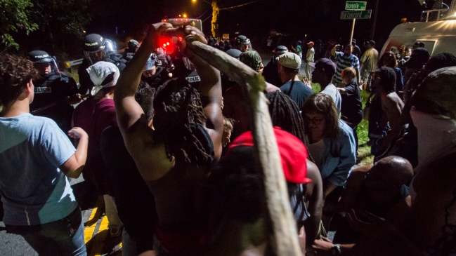 Autoridades precisaron que persona quedó en estado crítico en disturbios de Charlotte