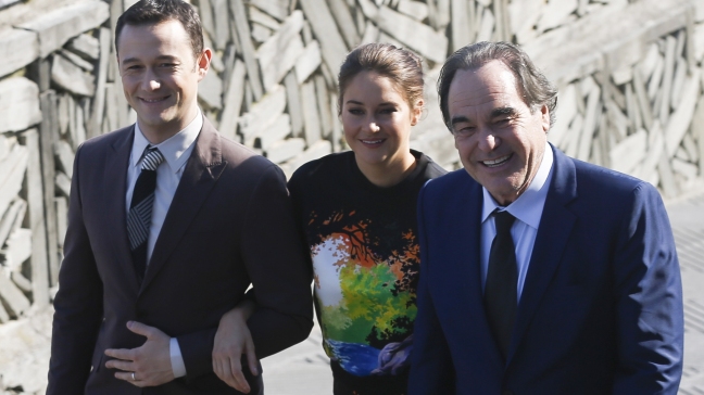 Oliver Stone dice que Snowden debería estar al frente de la NSA