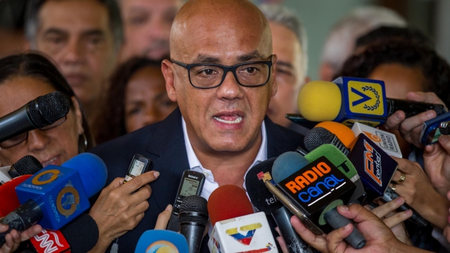 Chavismo dice que el revocatorio también será 