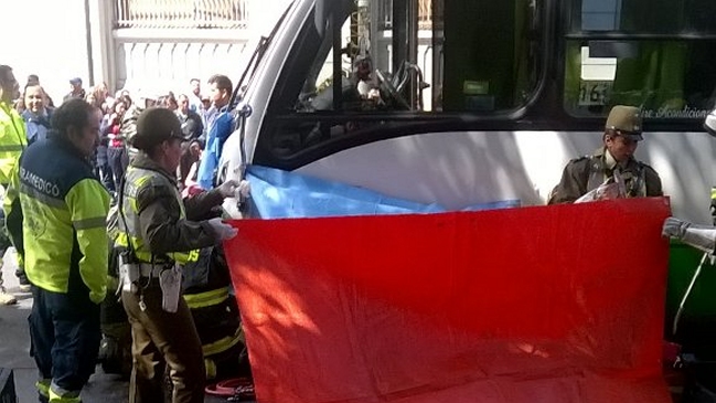 Niña de 13 años murió al ser atropellada por microbús en Valparaíso