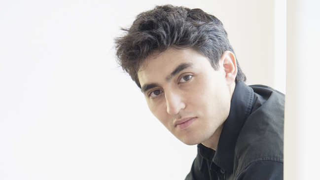 Director chileno-alemán debutará al mando de la Orquesta USACH