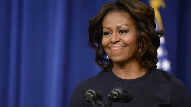Hackers filtraron supuesto pasaporte de Michelle Obama