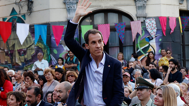 Municipales: Piñera se sumará este lunes a la campaña en terreno de Alessandri