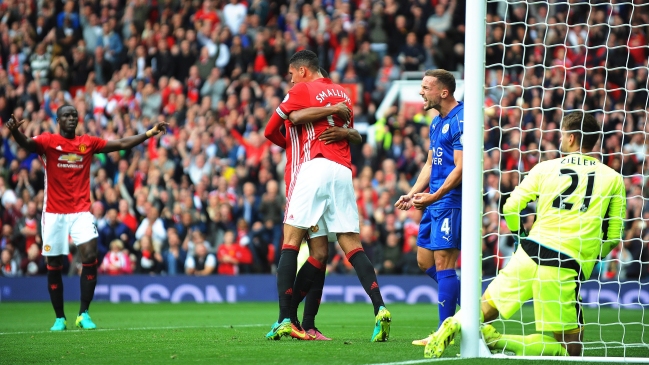 Manchester United derrotó con autoridad a Leicester y vuelve a la pelea en la Premier