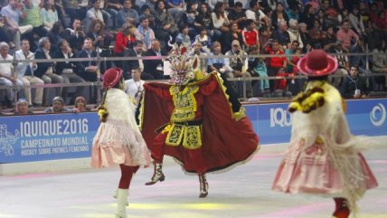 La ceremonia de inauguración del Mundial de Hockey Patín femenino en Iquique