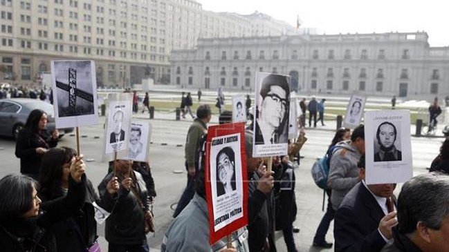 Víctimas de la dictadura consiguieron levantar secreto del informe de la Comisión Valech