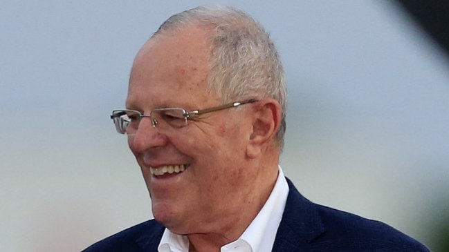 Presidente de Perú dijo que un pito de marihuana 