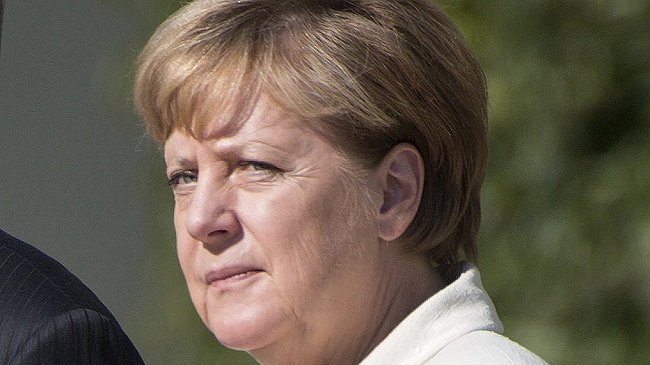 Merkel rechaza, por principios, escoger a los refugiados según su religión
