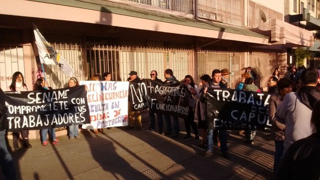 Funcionarios del Sename se tomaron dirección regional del organismo en Concepción