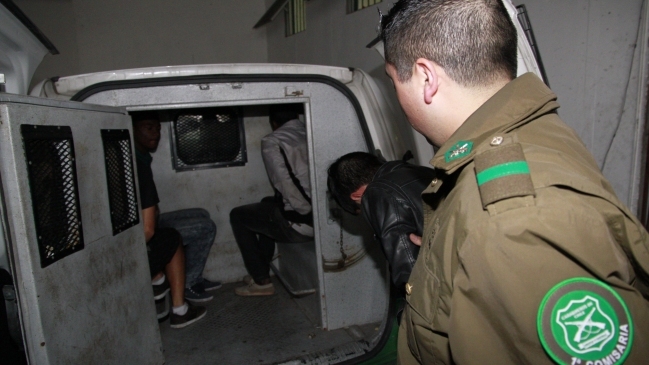 Carabineros detuvo a banda que intervenía cajeros automáticos