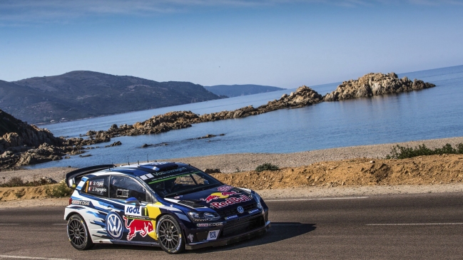Sebastián Ogier mantuvo la primera posición del Rally de Francia