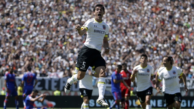 Colo Colo se impuso con claridad a U. de Chile en el Superclásico