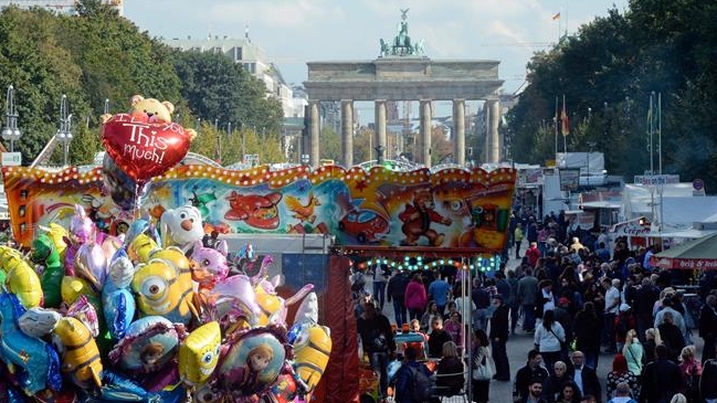  Alemania celebrará unidad en medio de discusión sobre xenofobia  