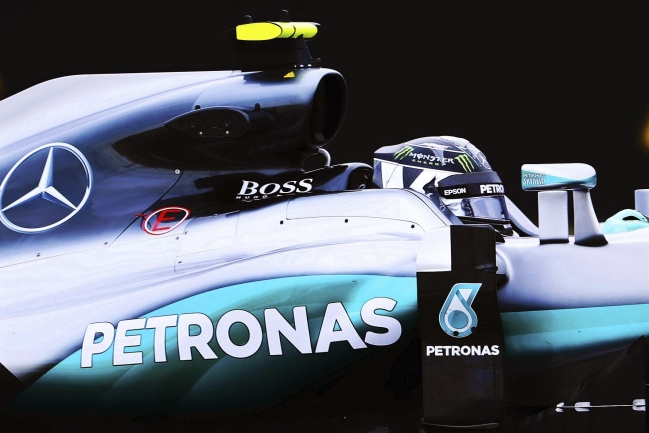 Rosberg completó su dominio en la segunda sesión de prácticas