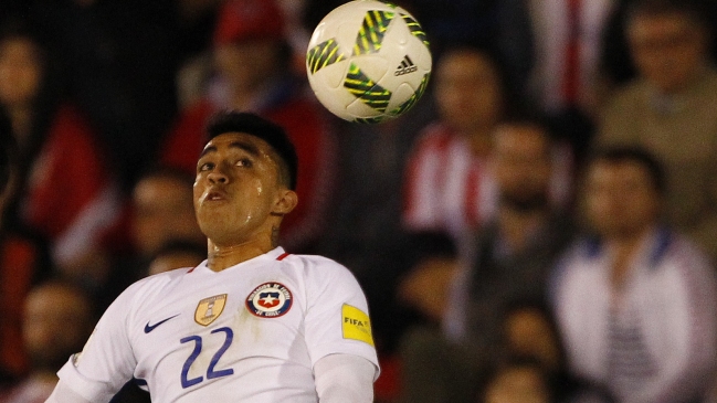 Edson Puch entrenó con normalidad y asoma como alternativa ante Perú