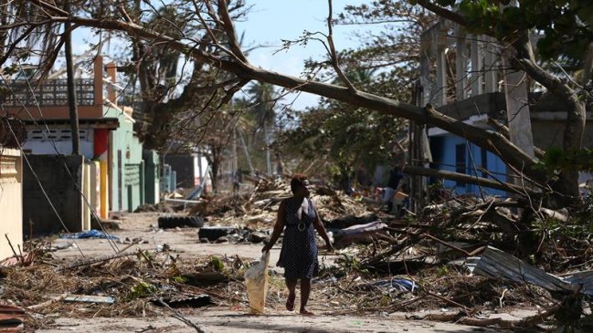 Huracán Matthew causa devastación en Haití y deja más de 800 muertos