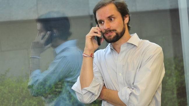 Grupo de diputados UDI sondea a Jaime Bellolio como carta presidencial