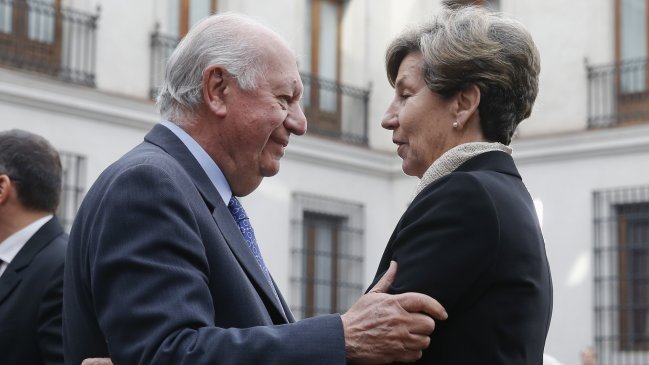 Allende: Competir con Lagos sería extraño porque representamos al mismo mundo