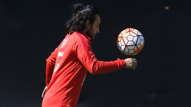 Jorge Valdivia suma bonos para ser titular ante Perú por Clasificatorias