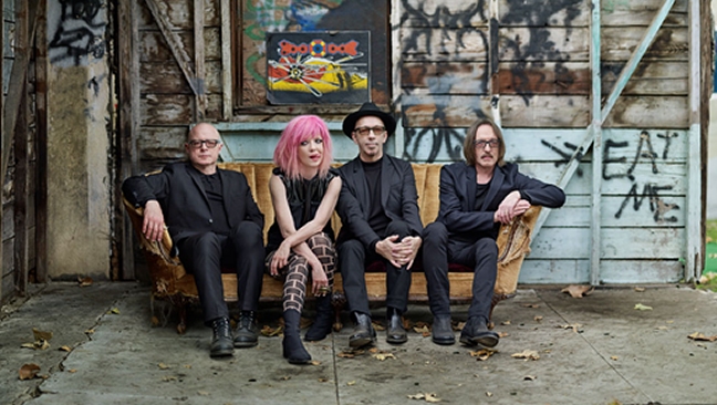 Garbage sumó nuevo show en Santiago