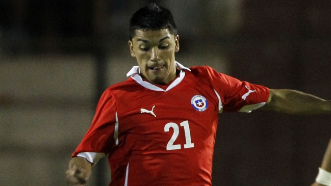 Lorenzo Reyes fue convocado a la selección por cuadro febril que afecta a jugadores