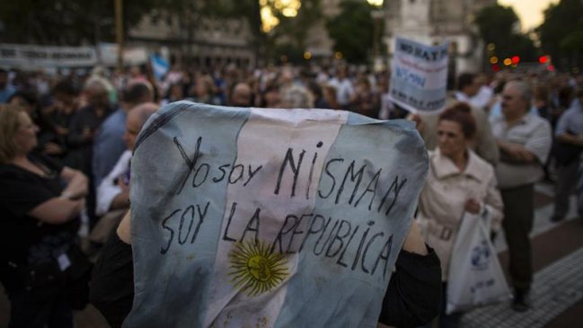 Judíos en Argentina apelan para reabrir denuncia de Nisman contra Fernández