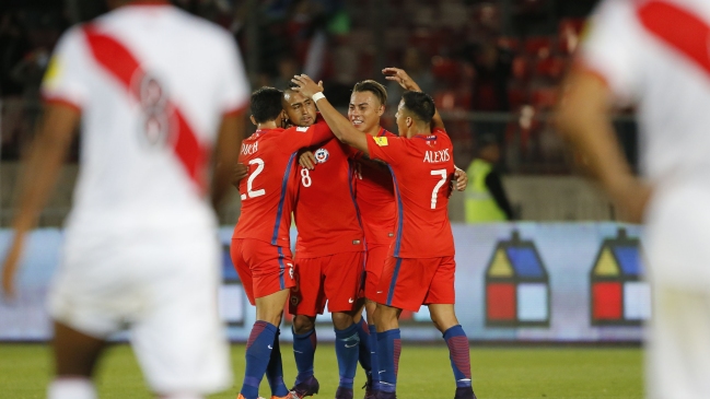 Chile batió a Perú bajo la genialidad de Arturo Vidal y sigue con vida en las Clasificatorias