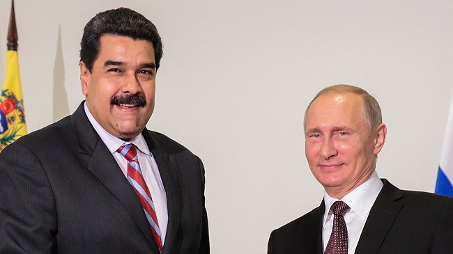 Maduro atribuyó caída del precio del petróleo a EE.UU. y 