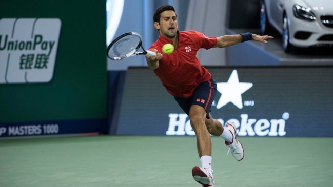 Djokovic pasó a cuartos de final en Shanghai tras vencer al voluntarioso Pospisil