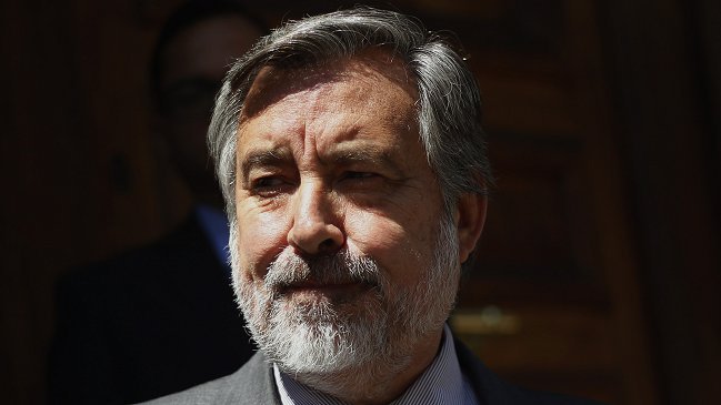 Guillier tras dichos de Fernández: 