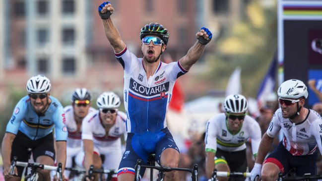 Peter Sagan se proclamó como campeón de la prueba de fondo en el Mundial de ciclismo