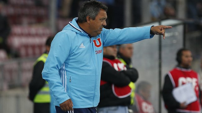 Víctor Hugo Castañeda sobre desafiantes lienzos: Es una falta de respeto a los jugadores