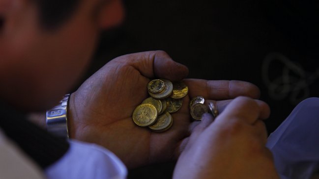 Senado estudia proyecto que amplía entrega de propinas en actividades de comercio