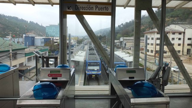 Cerca de tres meses tardarán en reparar falla en Metro de Valparaíso tras caída de un rayo