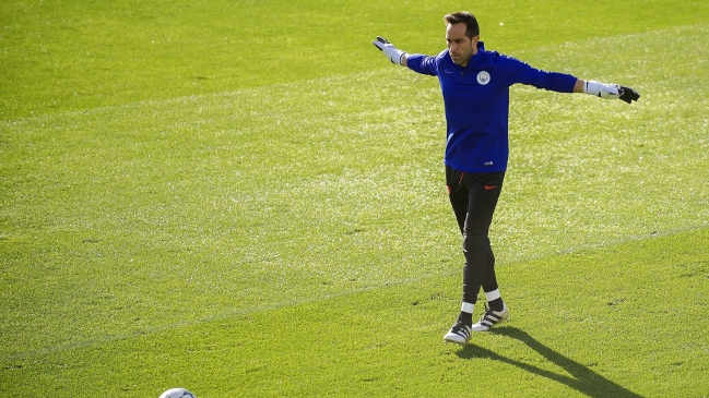 Manchester City viajó a Barcelona sin los lesionados Sagna y Delph