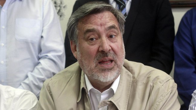 Alejandro Guillier: El cambio de gabinete fue un poquito mezquino e incluso irrelevante