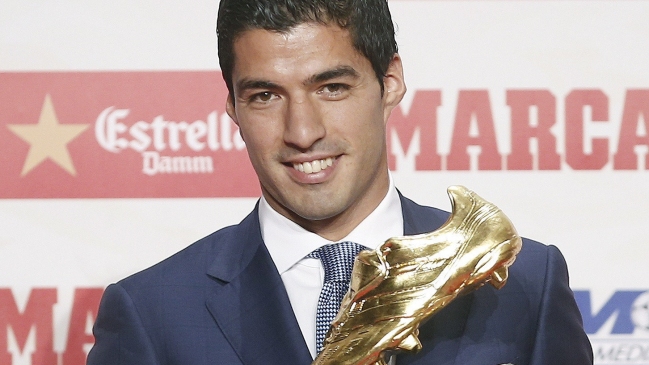 Luis Suárez recibió su segundo Botín de Oro y piensa en ganarlo todo esta temporada