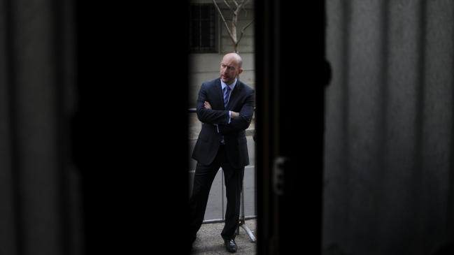 Rafael Garay se contactó con tres estudios de abogados en el último mes