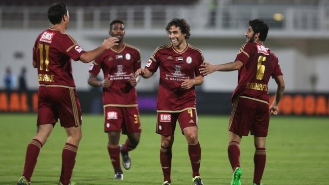 Jorge Valdivia retornó a las canchas en derrota de Al Wahda en Emiratos Arabes Unidos